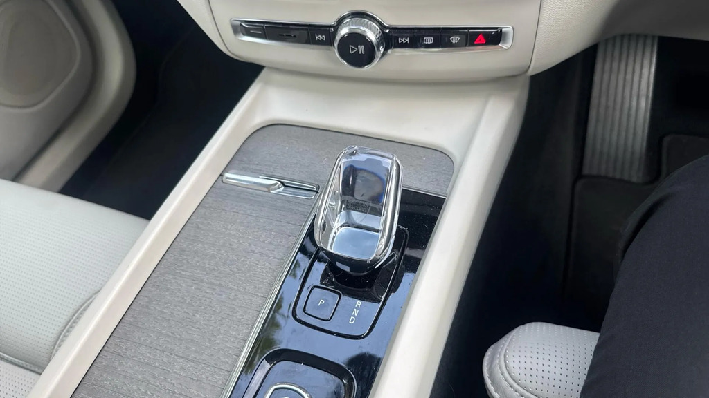 Volvo XC60 Plus, B5 Awd Mild #23