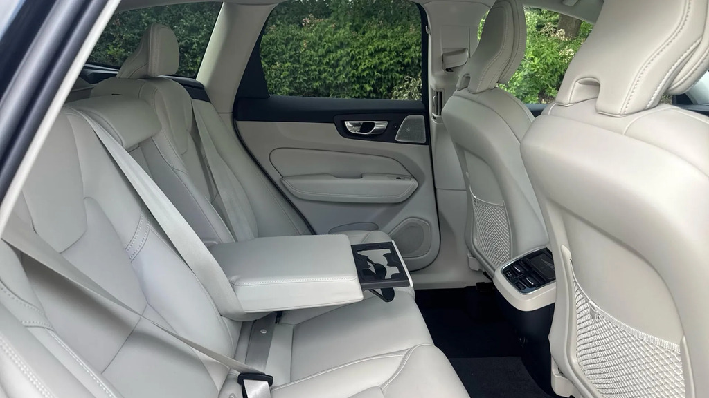 Volvo XC60 Plus, B5 Awd Mild #29