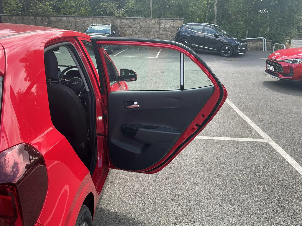 Kia Picanto 1.0 Pure Hatchback SD26VFK Red #18