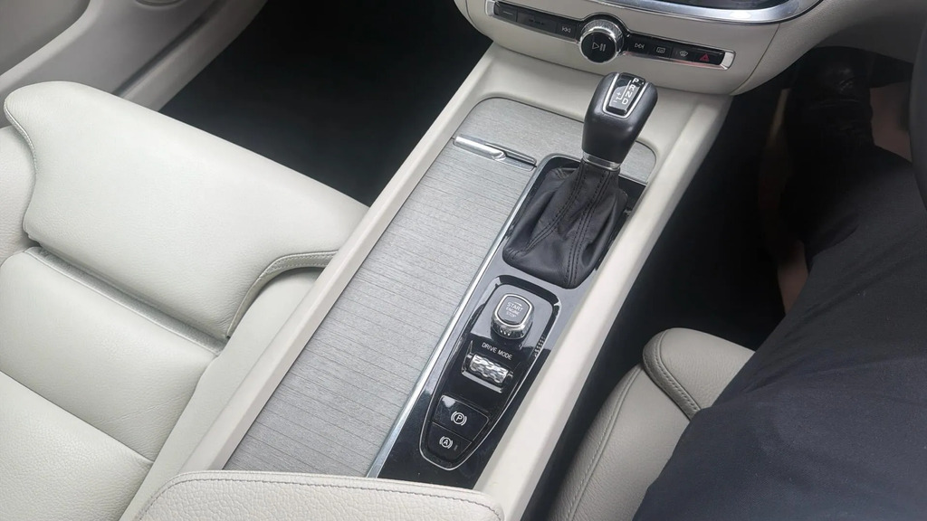 Volvo V60 Diesel Gold #23