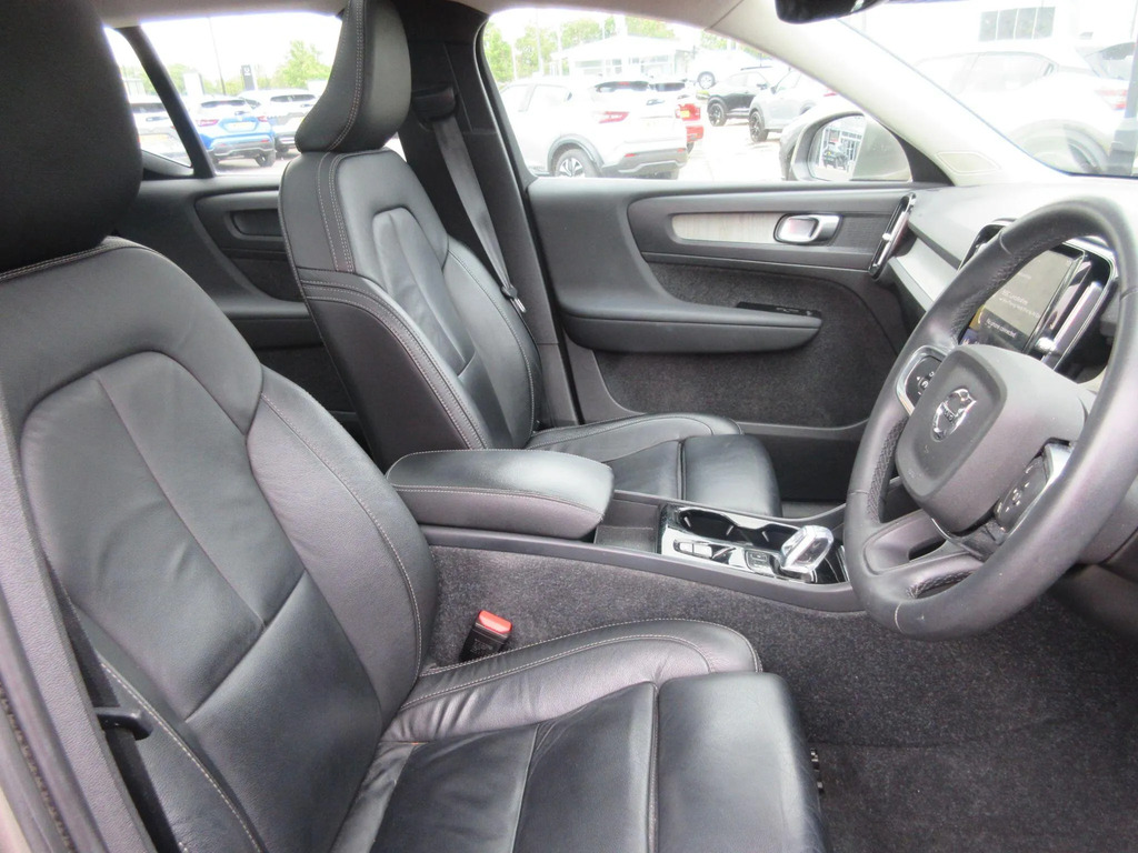 Volvo XC40 1.5H T5 Recharge 10.7Kwh Ultimate Bright Euro #6