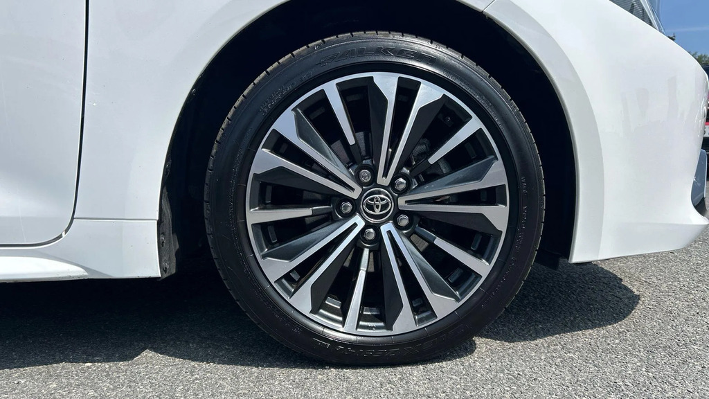Toyota Corolla Design White #17