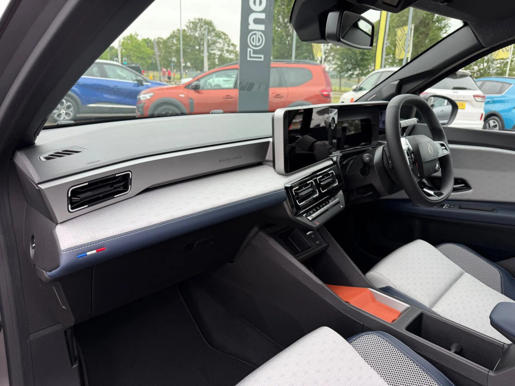 Renault 5 E-Tech Comfort Range 52Kwh Roland Garros NV26AAW #5