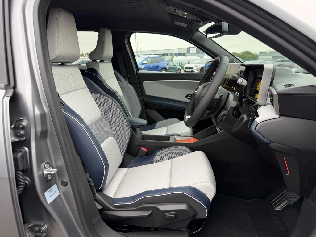 Renault 5 E-Tech Comfort Range 52Kwh Roland Garros NV26AAW #6