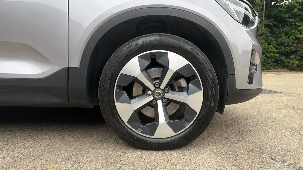 Volvo XC40 2.0 B4p Plus Dark Grey #9