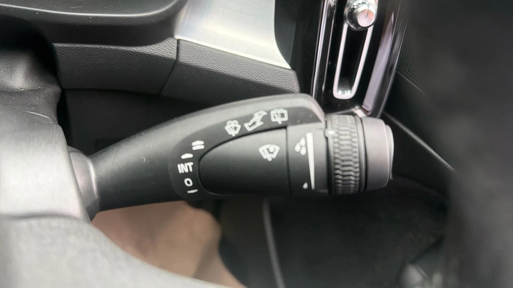 Volvo XC40 2.0 B4p Plus Dark Grey #22