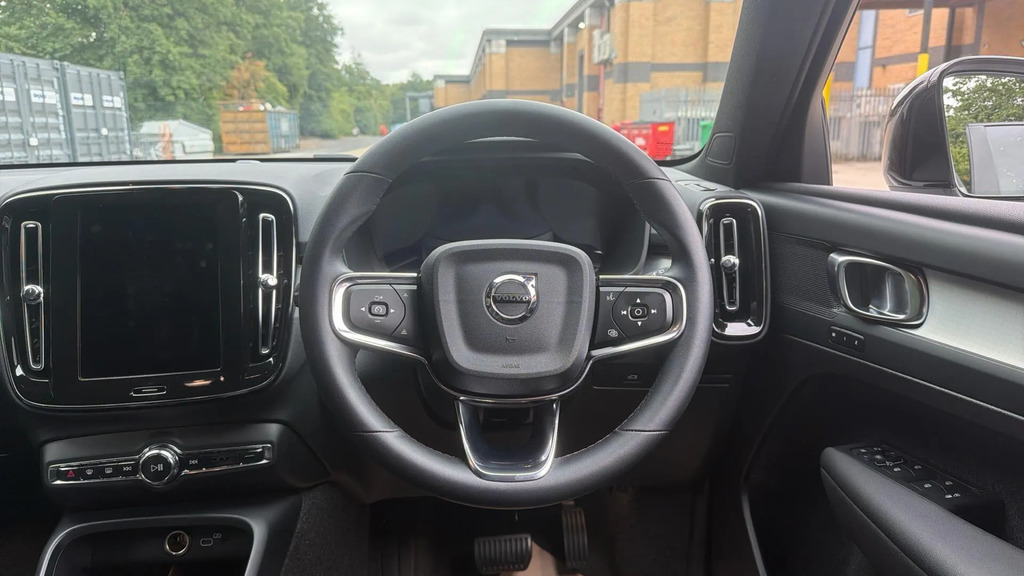 Volvo XC40 2.0 B4p Plus Dark Grey #10