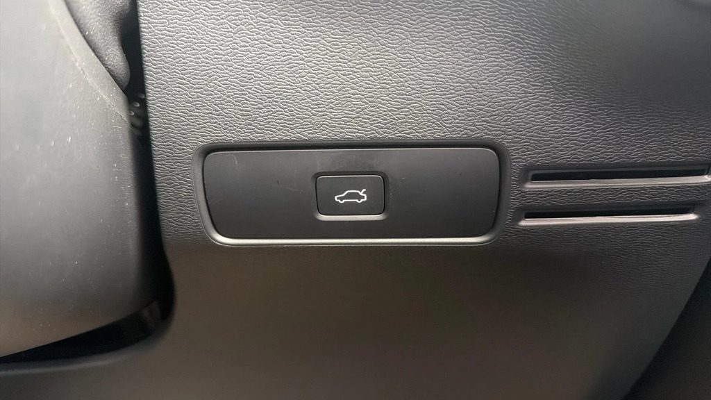 Volvo XC40 2.0 B4p Plus Dark Grey #35