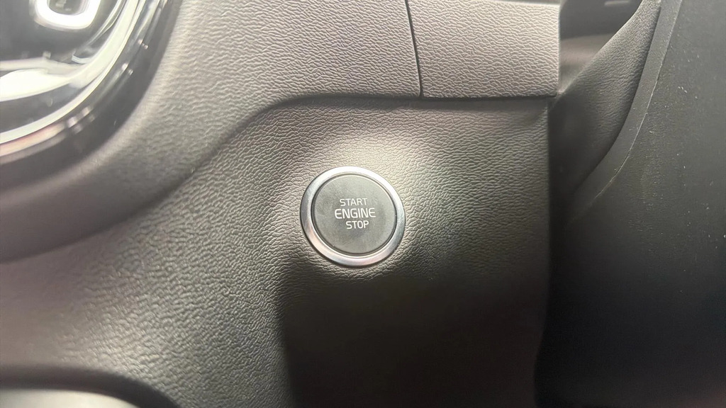 Volvo XC40 2.0 B4p Plus Dark Grey #25