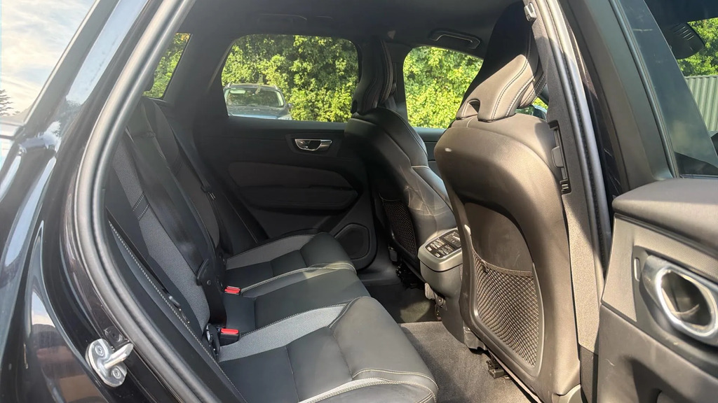 Volvo XC60 2.0 B5 Mhev Plus Black Edition Awd Euro 6 S #6