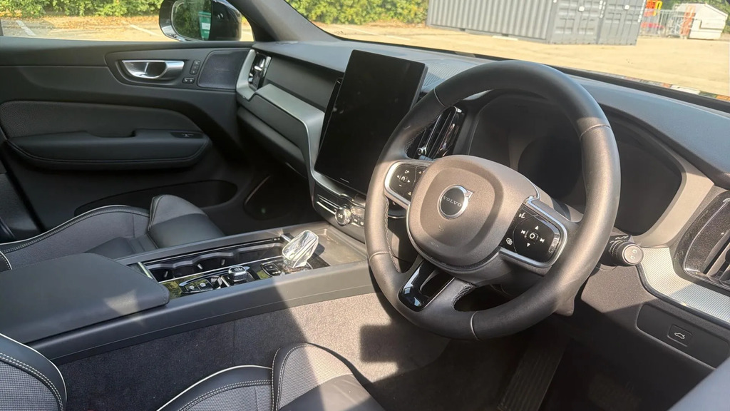 Volvo XC60 2.0 B5 Mhev Plus Black Edition Awd Euro 6 S #4