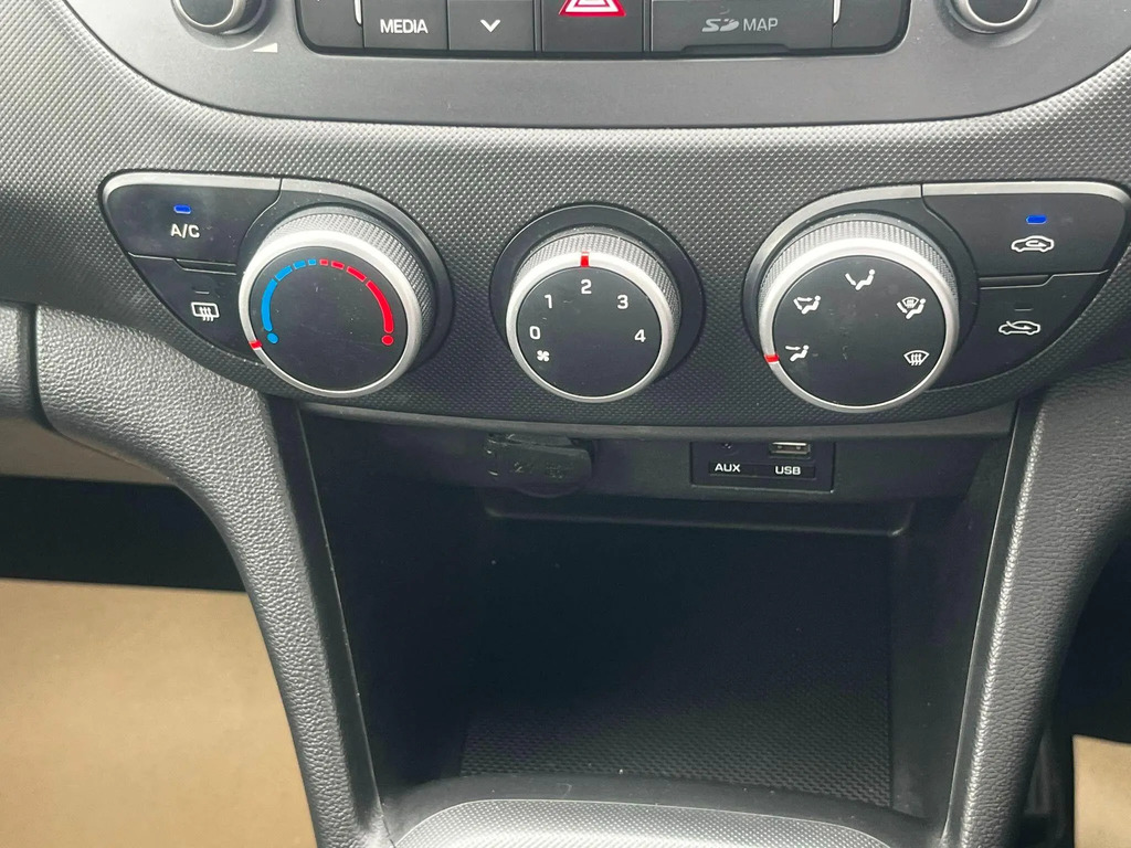Hyundai I10 Hatchback 1.0 67Ps Blue #19