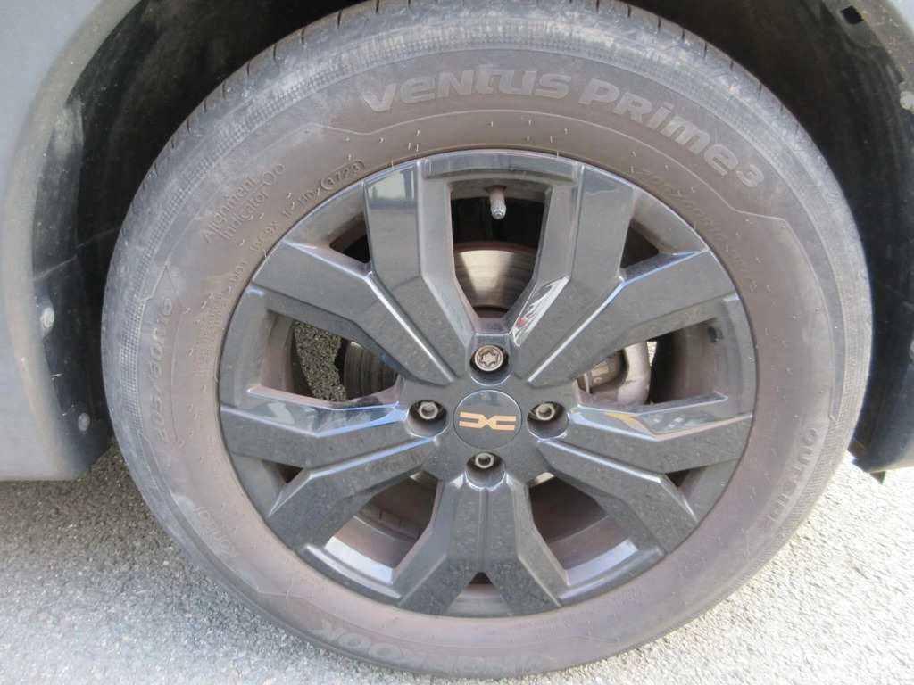 Dacia Sandero Stepway 1.0 Tce Extreme Cvt Green #9