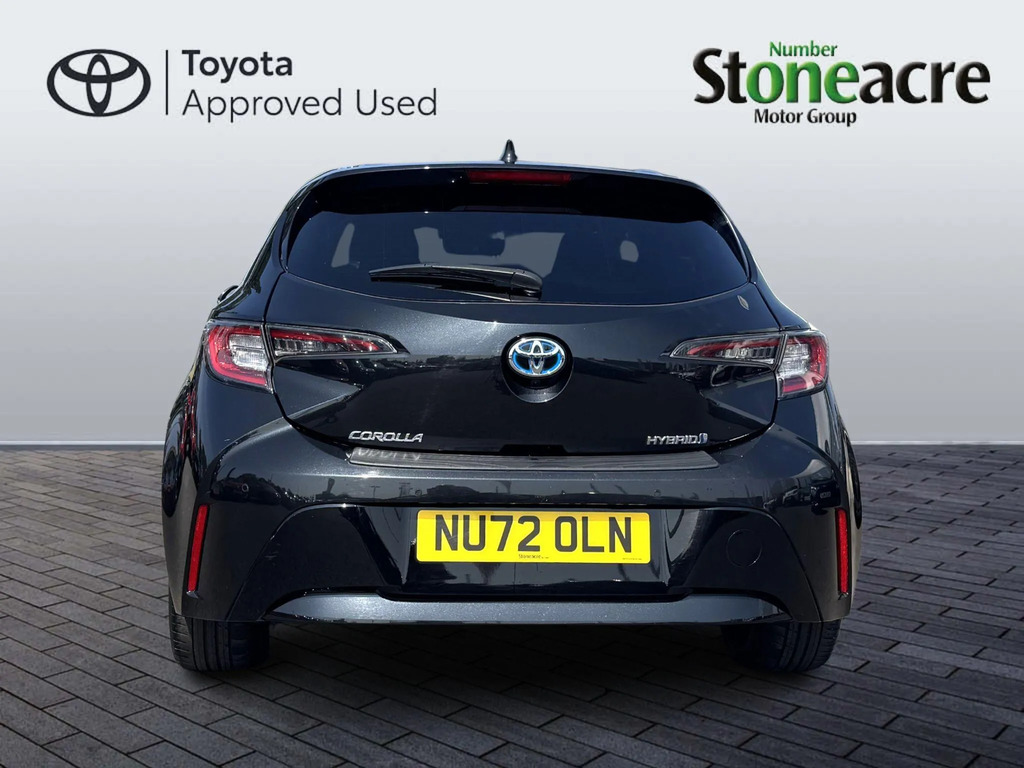 Toyota Corolla 1.8 Vvt-i Hybrid Design Cvt Black #4
