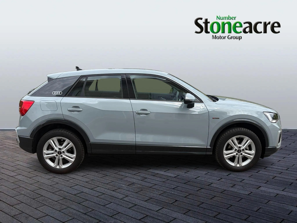 Audi Q2 35 Tfsi Black Edition 2025 Blue #7