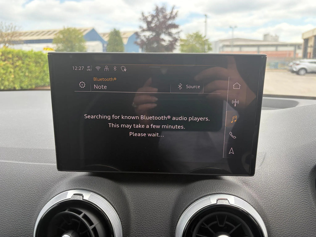 Audi Q2 35 Tfsi Black Edition 2025 Blue #24