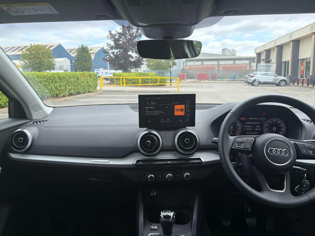 Audi Q2 35 Tfsi Black Edition 2025 Blue #9