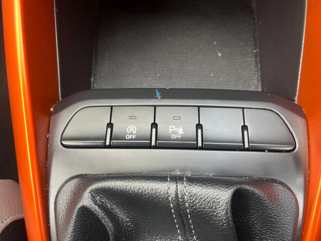 Kia Stonic Stonic Mixx Isg White #36
