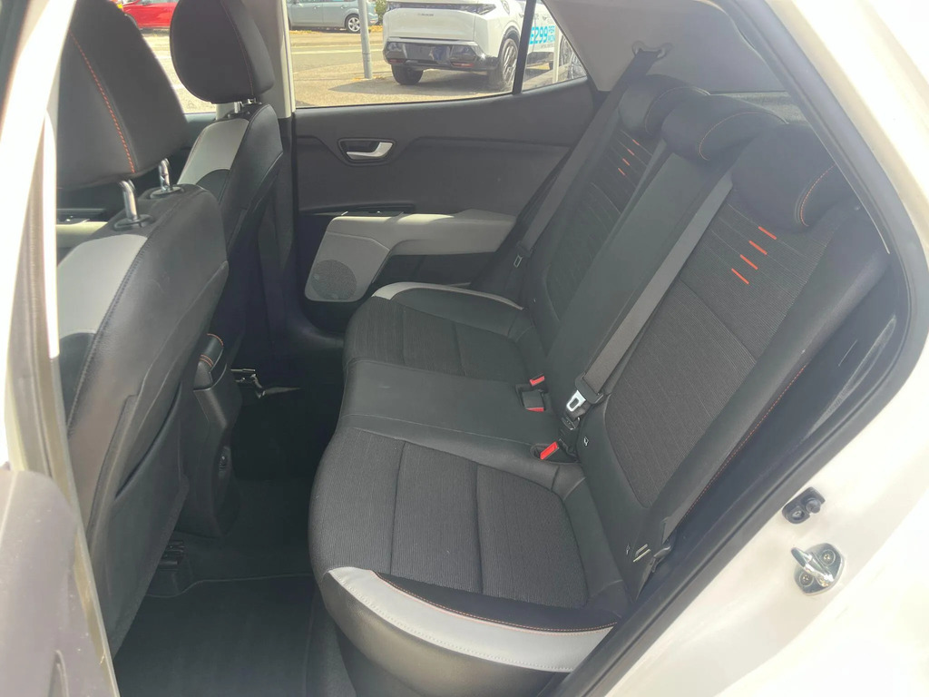 Kia Stonic Stonic Mixx Isg White #20