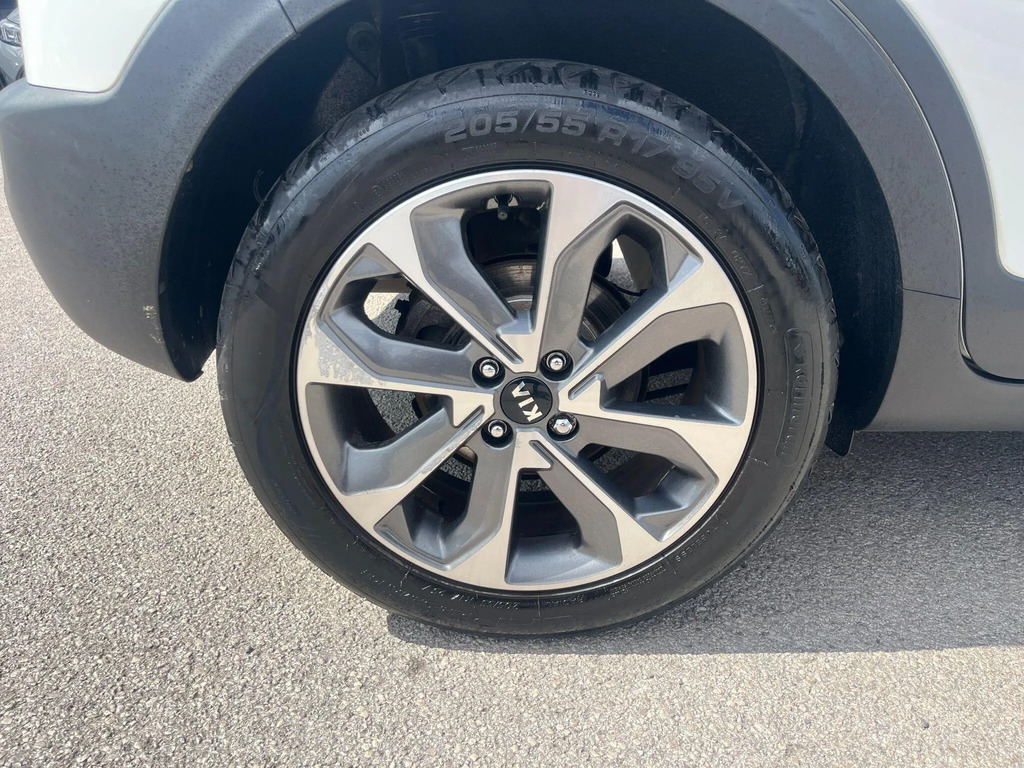 Kia Stonic Stonic Mixx Isg White #15