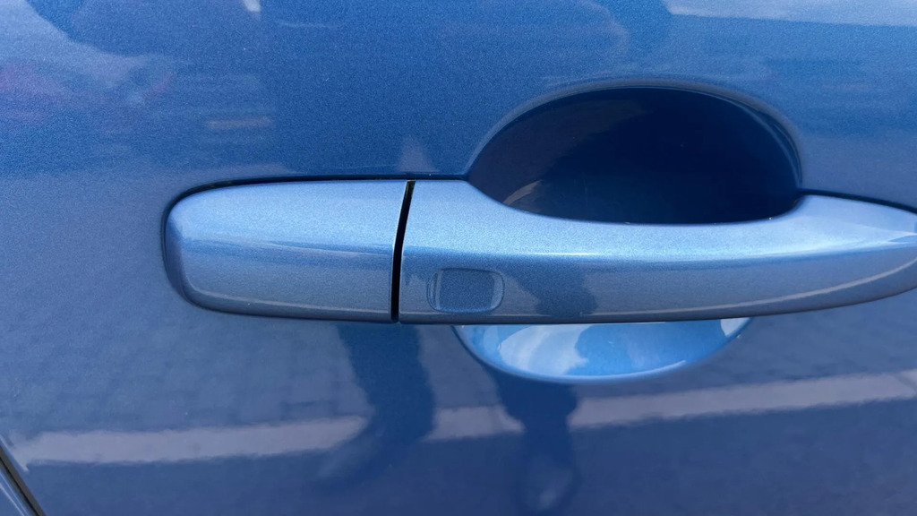 Volvo V40 2.0 D2 Momentum Nav Plus 118 Bhp Blue #37
