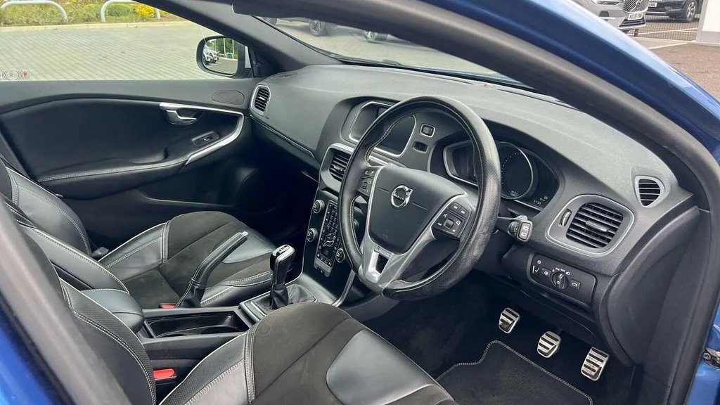 Volvo V40 2.0 D3 R-design Nav Plus Euro 6 Ss #4
