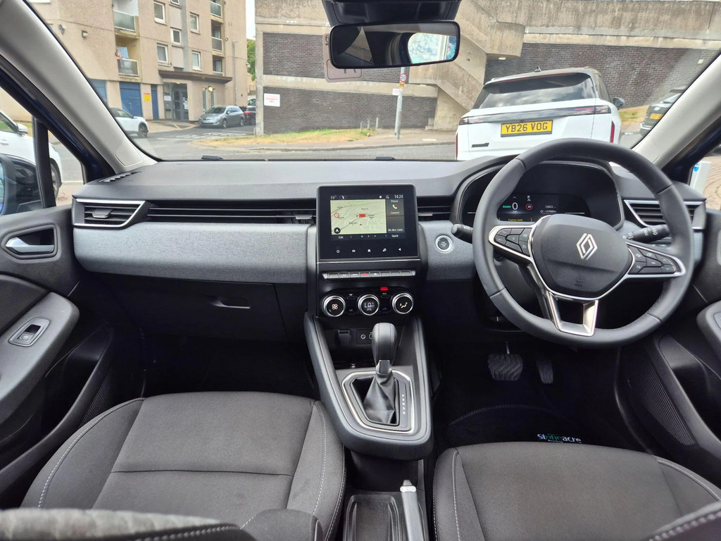 Renault Clio Techno Black #12