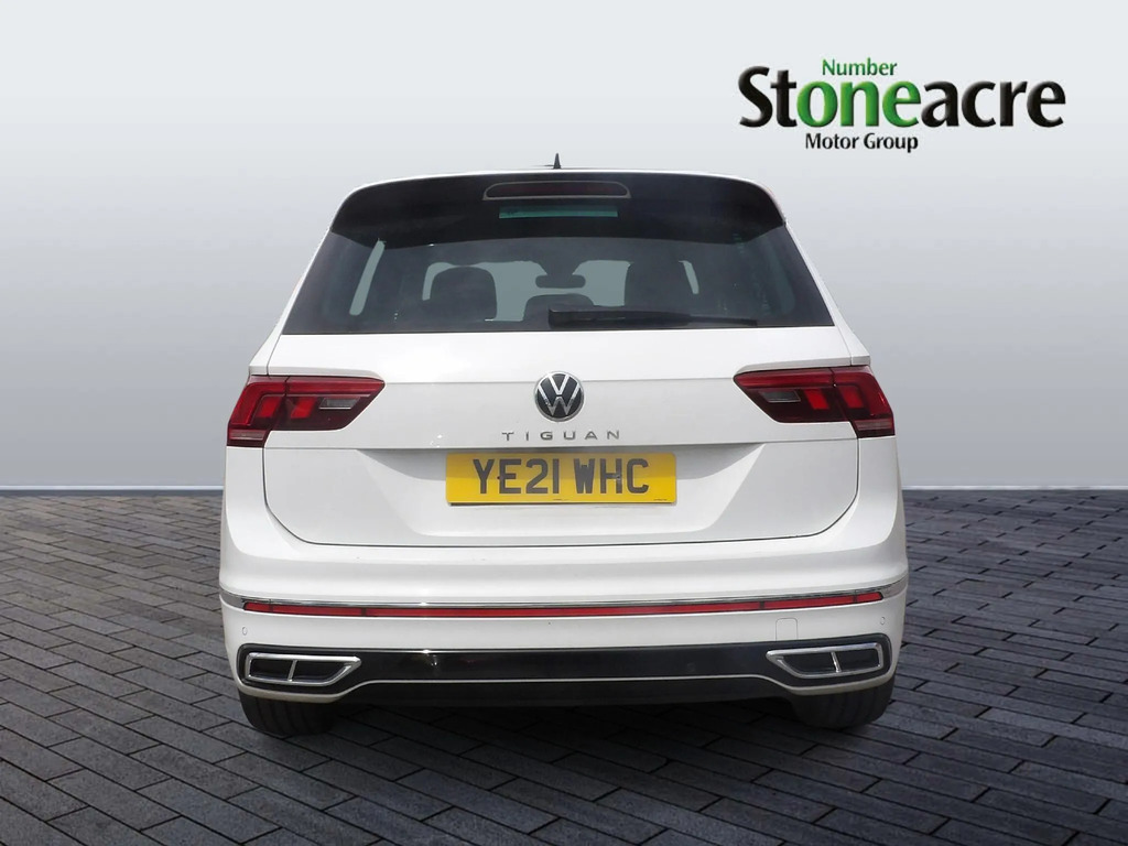 Volkswagen Tiguan 2.0 Tdi R-line Dsg Euro 6 Ss White #4
