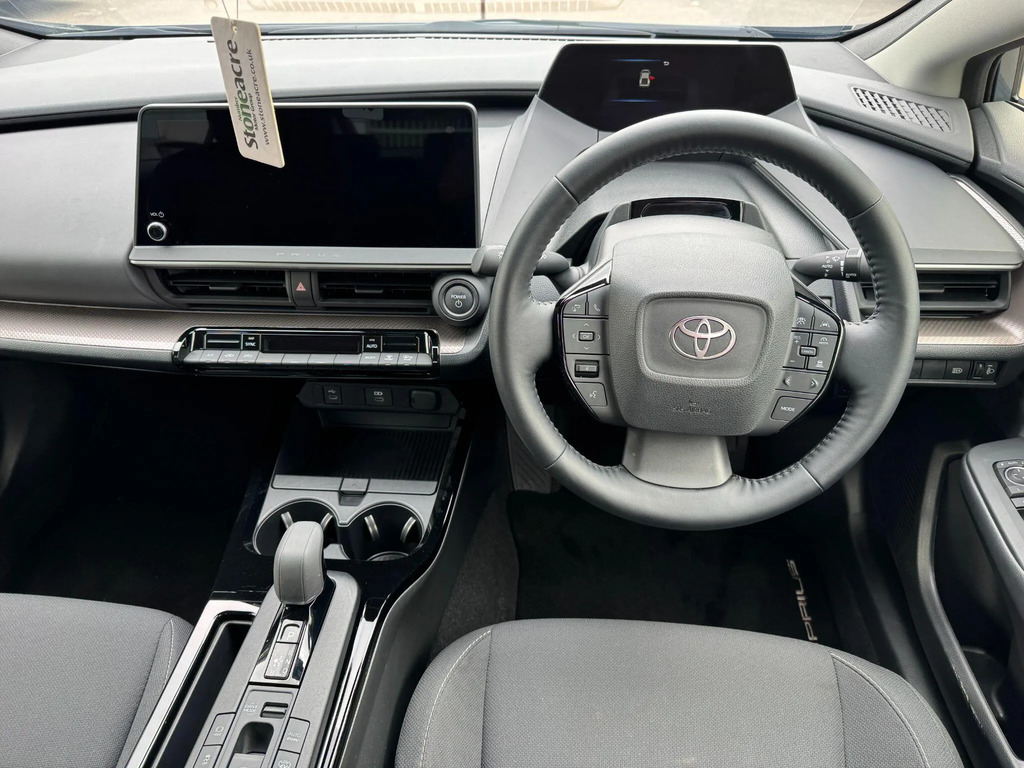 Toyota Prius Design Black #15