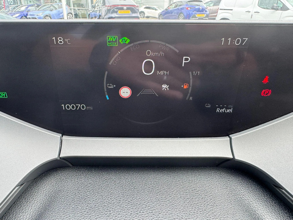 Toyota Prius Design Black #18