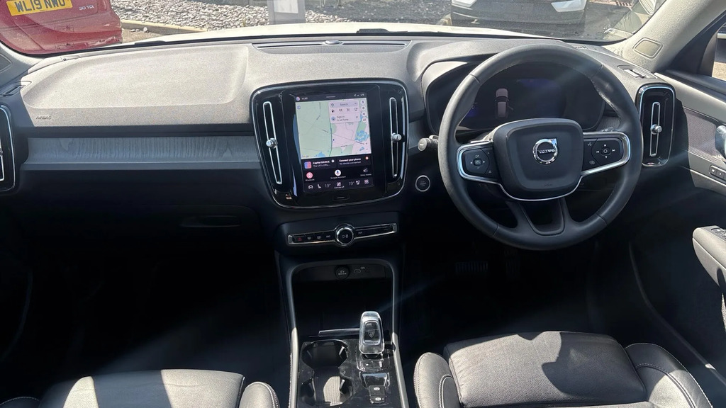 Volvo XC40 2.0 B3p Plus Dark #5
