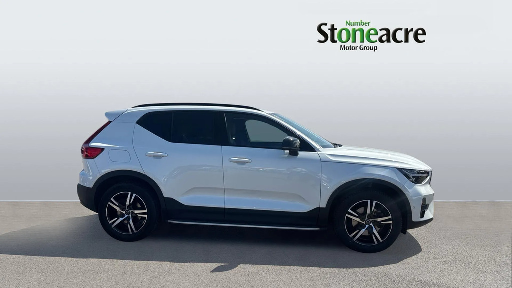 Volvo XC40 2.0 B3p Plus Dark #3