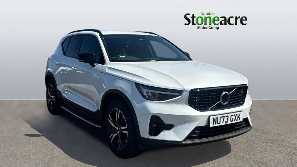 Volvo XC40 2.0 B3p Plus Dark