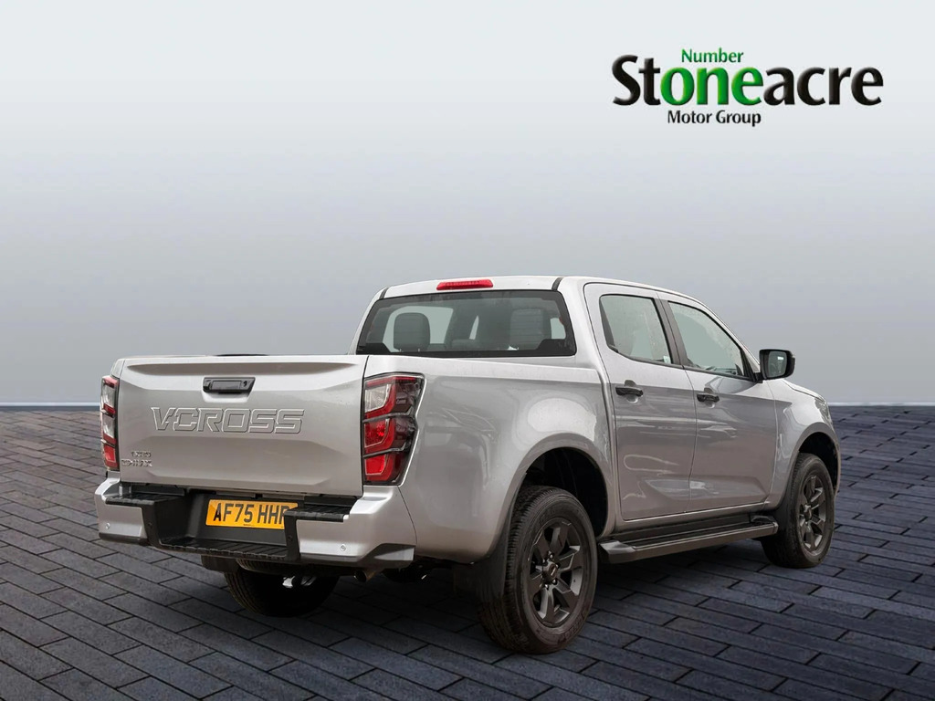Isuzu D-Max 1.9 V-cross Double Cab 4X4 - 2025 75 Red #8