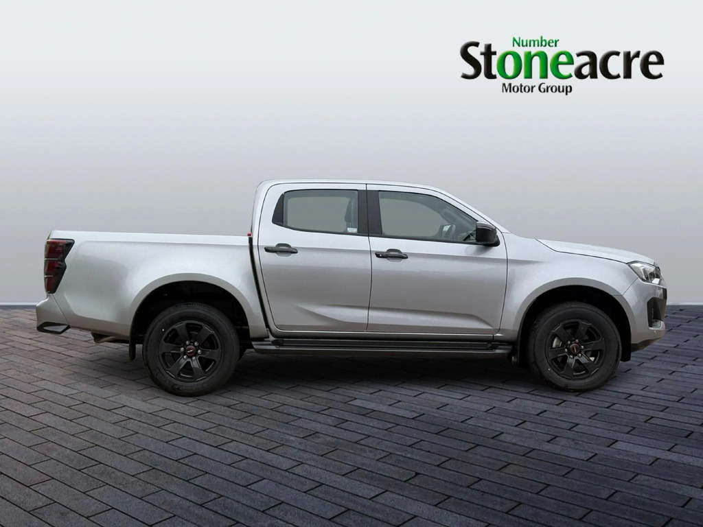 Isuzu D-Max 1.9 V-cross Double Cab 4X4 - 2025 75 Red #7