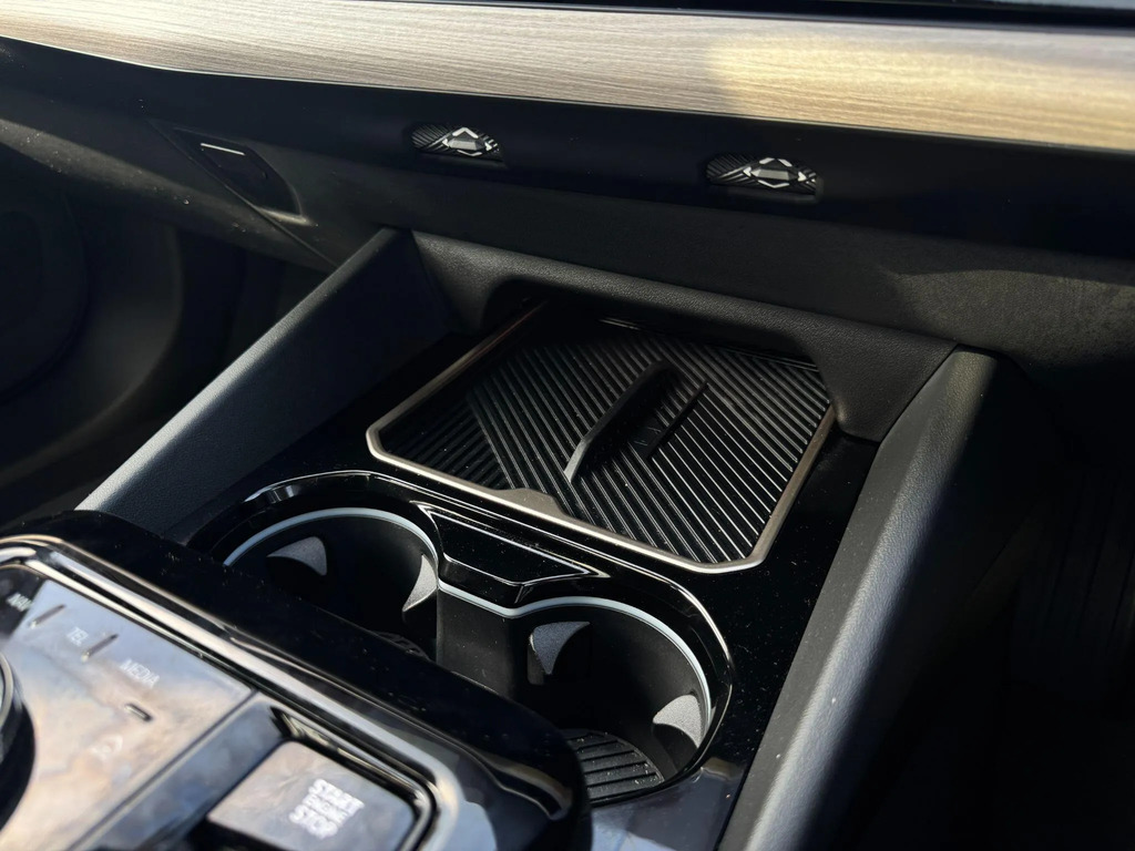 BMW 5 Series 530E M Sport Tech Plus Black #39