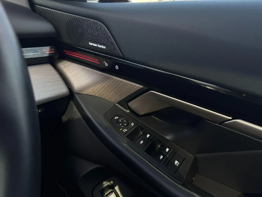 BMW 5 Series 530E M Sport Tech Plus Black #16