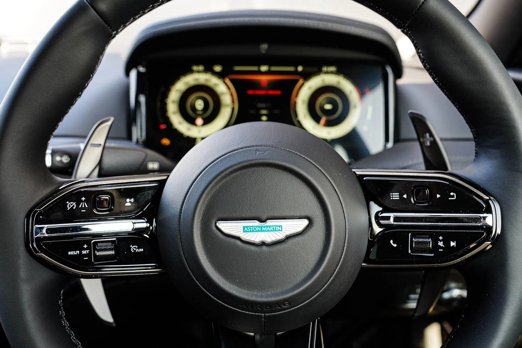 Aston Martin DB12 4.0L V8 Coupe Green #24