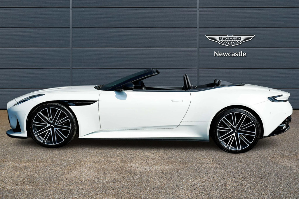 Aston Martin DB12 4.0L V8 Coupe Green #8