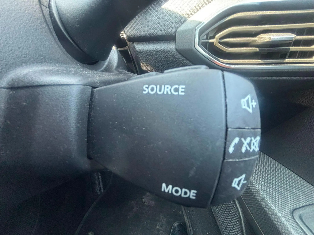 Dacia Sandero Sandero Essential Sce Grey #18