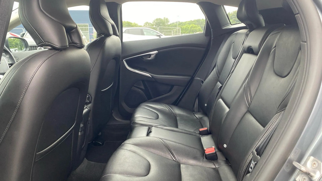 Volvo V40 T2 R-design Grey #33