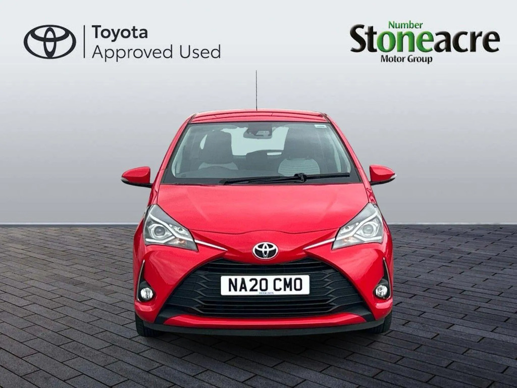 Toyota Yaris Dynamic Silver #8