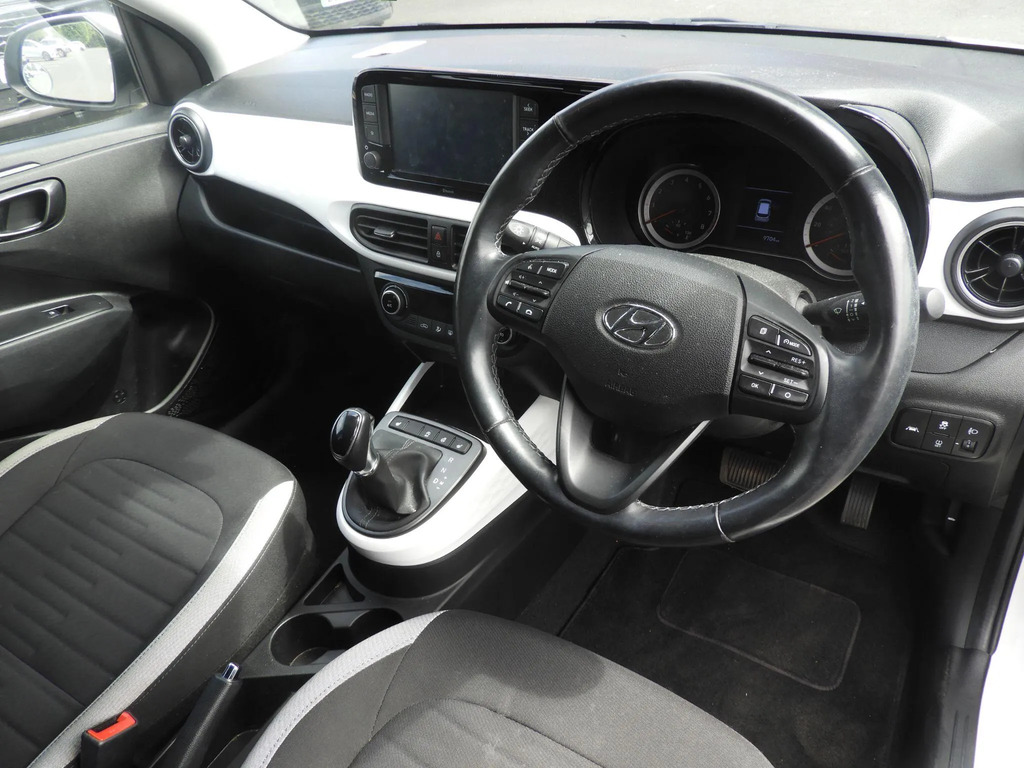 Hyundai I10 Se Connect White #34