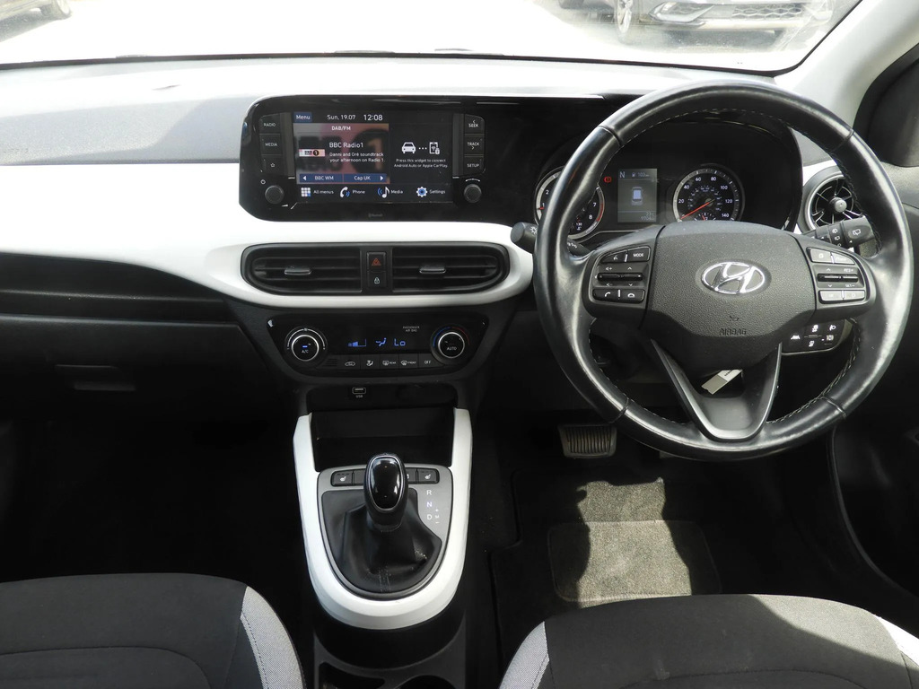 Hyundai I10 Se Connect White #12