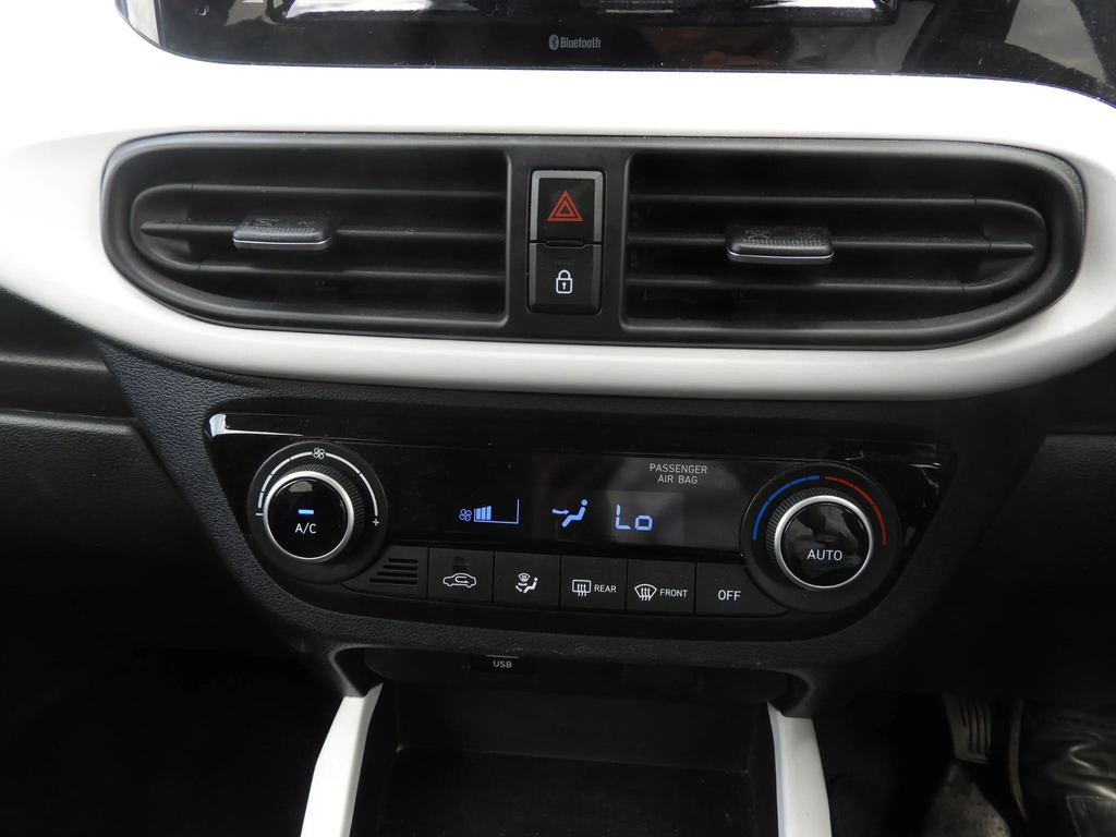 Hyundai I10 Se Connect White #17