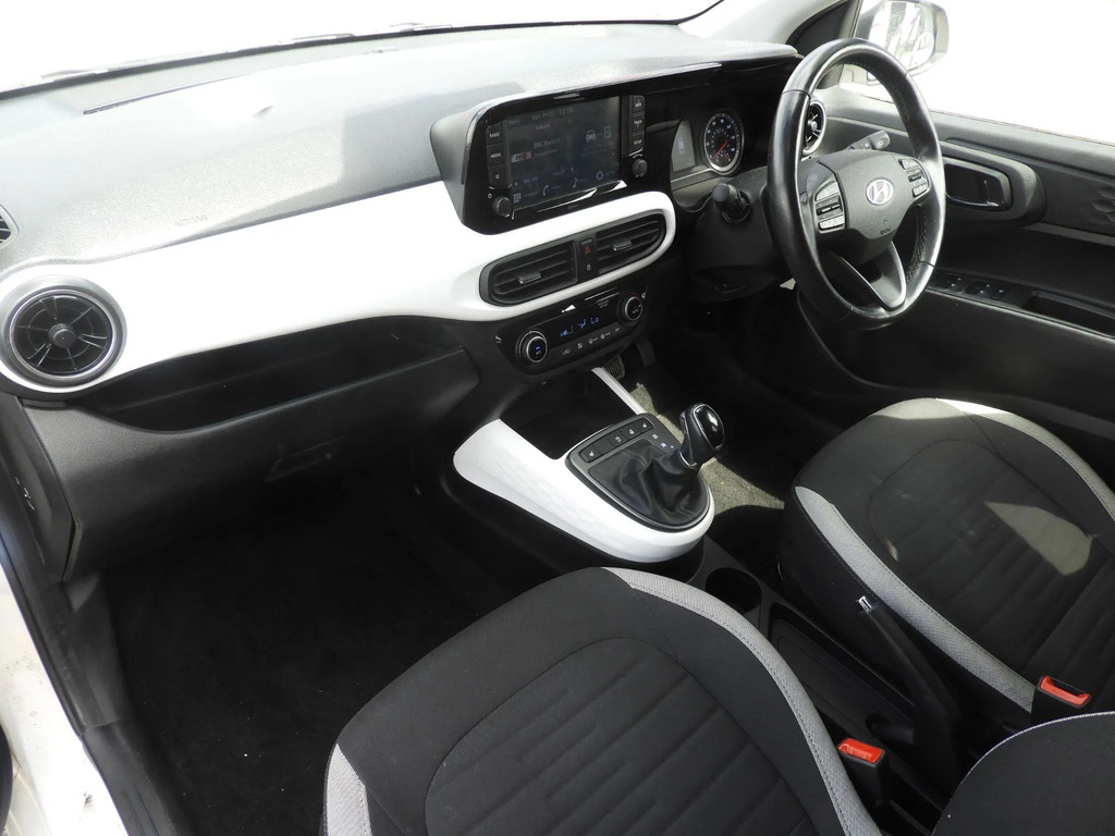 Hyundai I10 Se Connect White #13