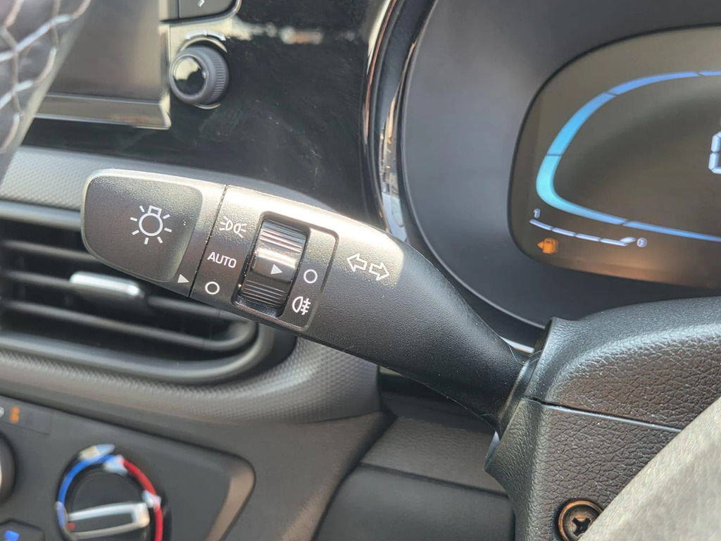 Hyundai I10 Premium  #24