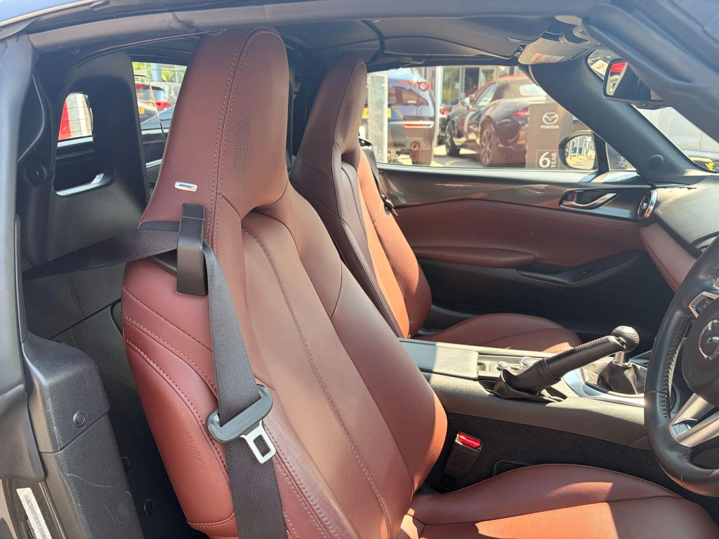Mazda MX-5 RF Convertible 2.0 Skyactiv-g Sport Nav 201717 Red #12