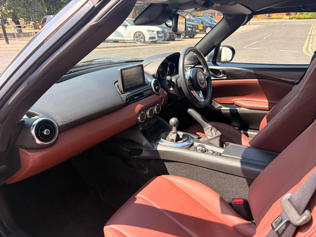 Mazda MX-5 RF Convertible 2.0 Skyactiv-g Sport Nav 201717 Red #10