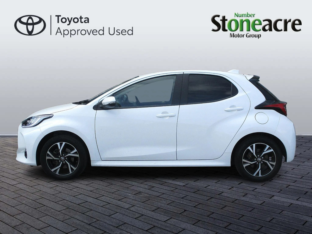 Toyota Yaris 1.5 Hybrid Design Cvt  #6